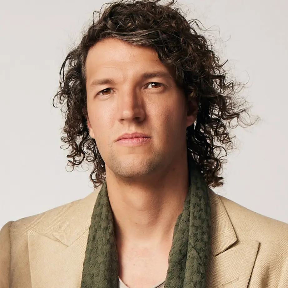 Luke Smallbone Headshot